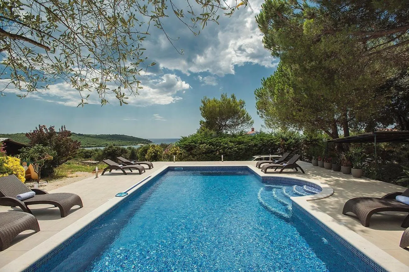 Villa Mima Banjole 0*,